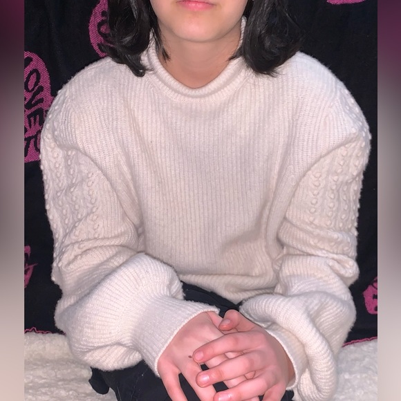 #10 Paige Wool Blend Crème Color Sweater - Picture 3 of 11